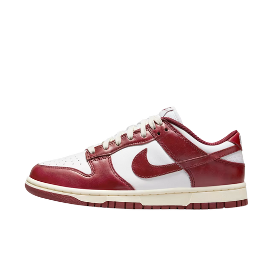 Nike Dunk Low Vintage Team Red
