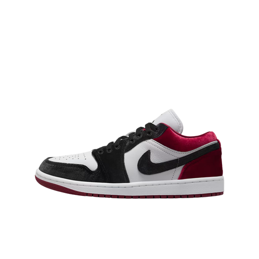 Jordan 1 Low SE Velvet Black toe